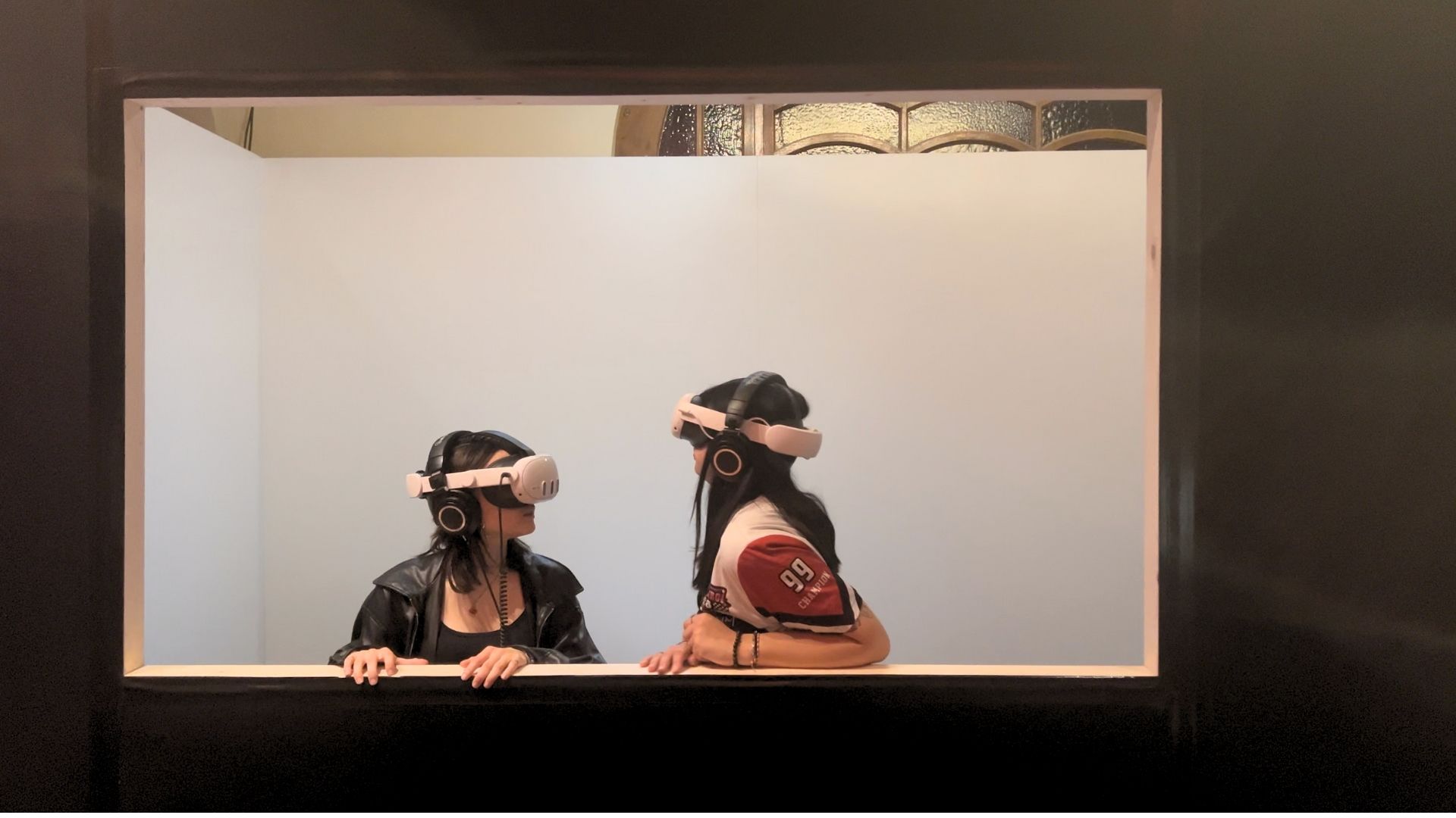 Two people in the experience, first multiplayer version